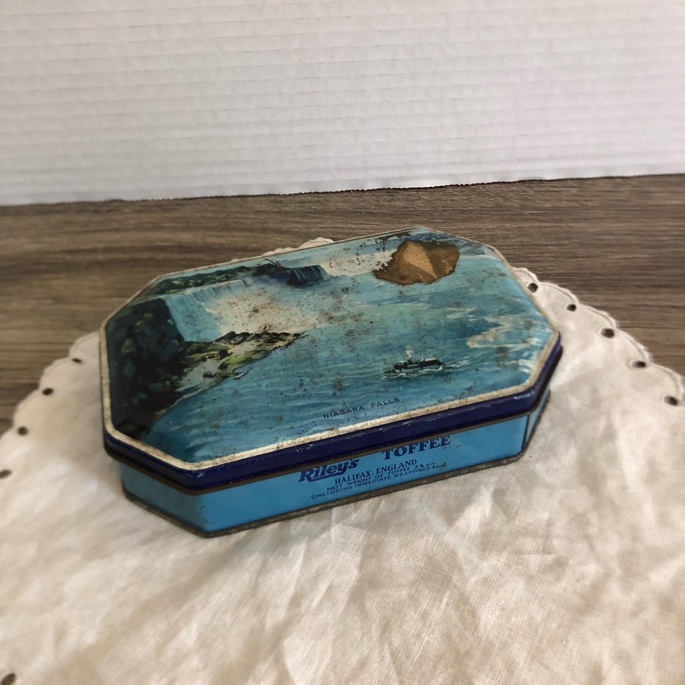 Vtg Rileys Toffee Tin Niagara Falls